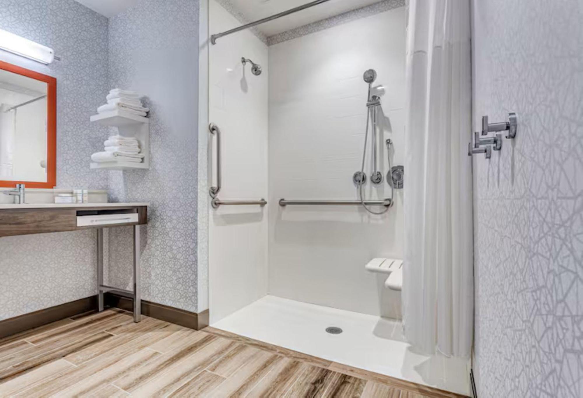Hampton Inn & Suites Kittery-Portsmouth Luaran gambar